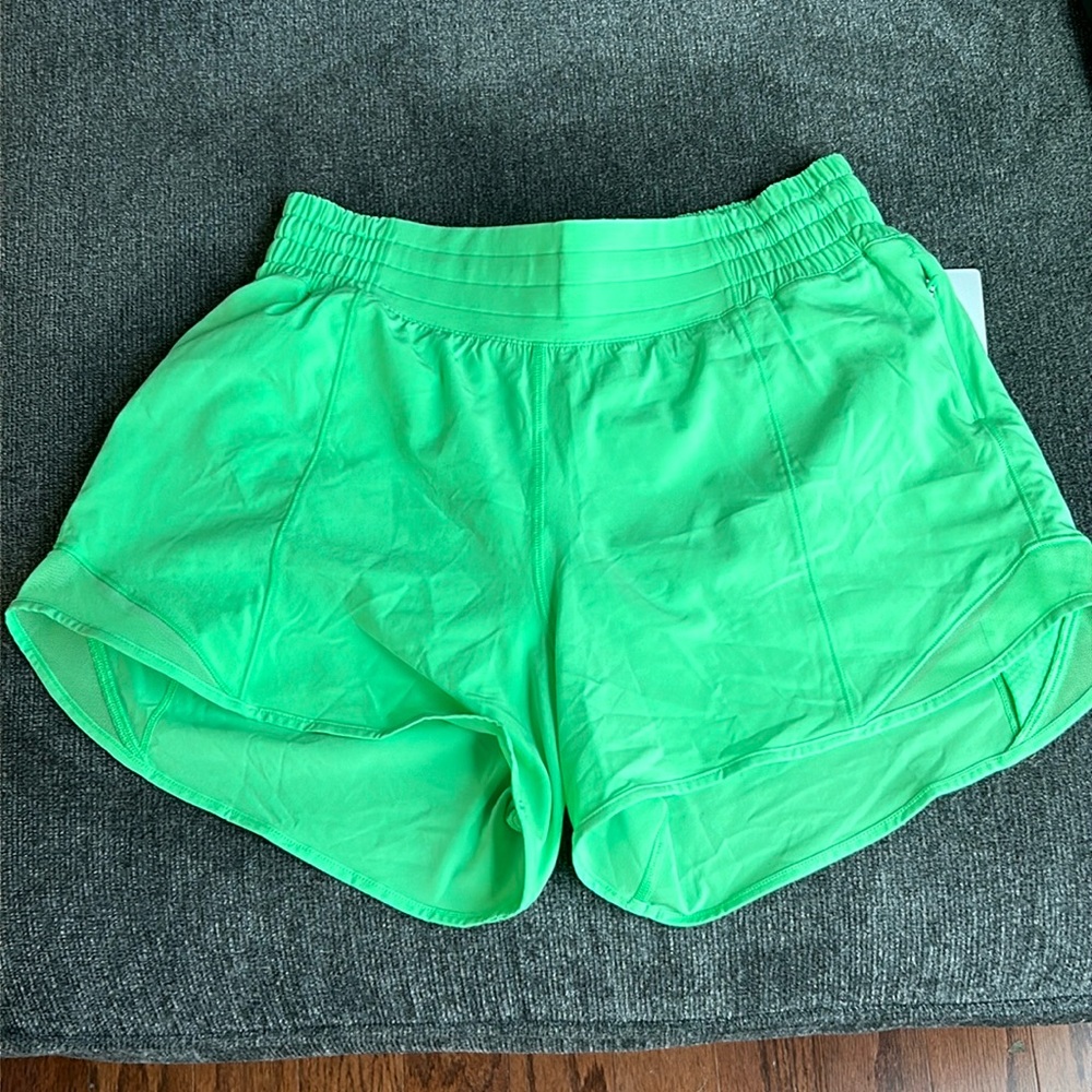 Lululemon Hotty Hot HR 4inch inseam